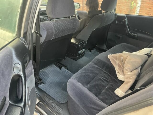 Бежевый Опель Омега, объемом двигателя 2 л и пробегом 300 тыс. км за 2500 $, фото 14 на Automoto.ua