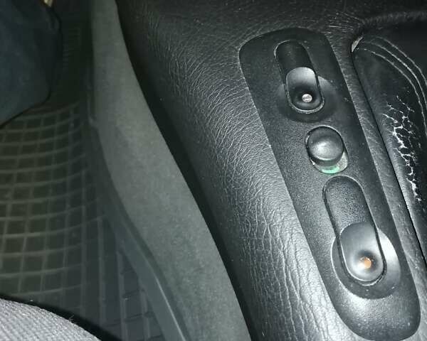 Опель Омега 1998 в Кривом Роге на Automoto.ua Бежевый Опель Омега, объемом двигателя 2 л и пробегом 205 тыс. км за 4000 $, фото 6 на Automoto.ua