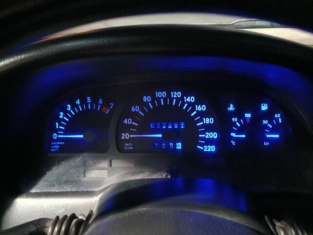 Бежевый Опель Омега, объемом двигателя 0 л и пробегом 864 тыс. км за 1100 $, фото 6 на Automoto.ua