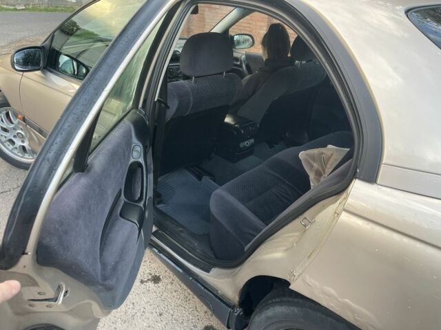 Бежевый Опель Омега, объемом двигателя 2 л и пробегом 300 тыс. км за 2500 $, фото 15 на Automoto.ua