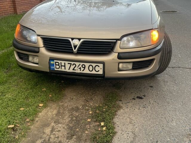 Бежевый Опель Омега, объемом двигателя 2 л и пробегом 300 тыс. км за 2500 $, фото 2 на Automoto.ua