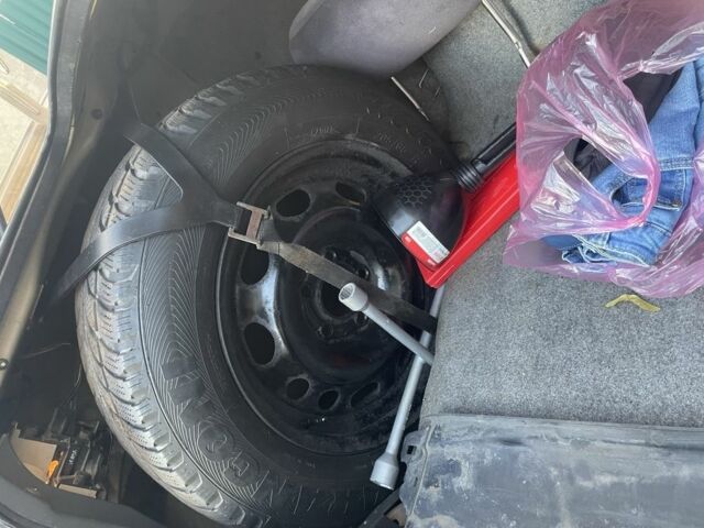 Бежевый Опель Омега, объемом двигателя 2 л и пробегом 300 тыс. км за 2500 $, фото 23 на Automoto.ua