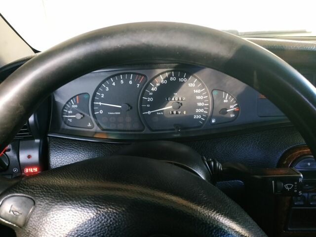 Бежевый Опель Омега, объемом двигателя 2 л и пробегом 500 тыс. км за 2800 $, фото 4 на Automoto.ua