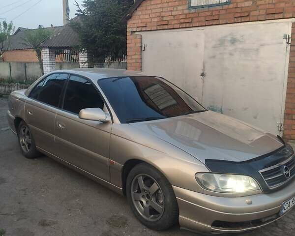 Бежевый Опель Омега, объемом двигателя 2 л и пробегом 277 тыс. км за 3900 $, фото 2 на Automoto.ua