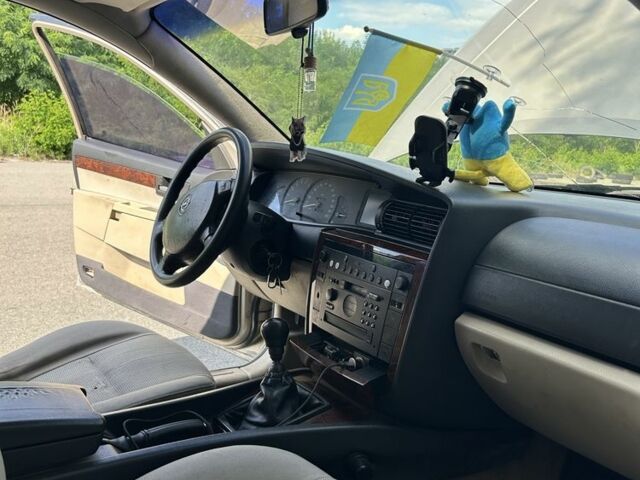 Опель Омега 2001 у Києві на Automoto.ua Бежевий Опель Омега, об'ємом двигуна 2.5 л та пробігом 487 тис. км за 2250 $, фото 7 на Automoto.ua