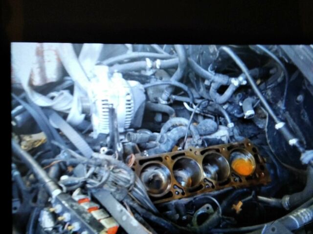 Черный Опель Омега, объемом двигателя 2 л и пробегом 230 тыс. км за 1000 $, фото 2 на Automoto.ua