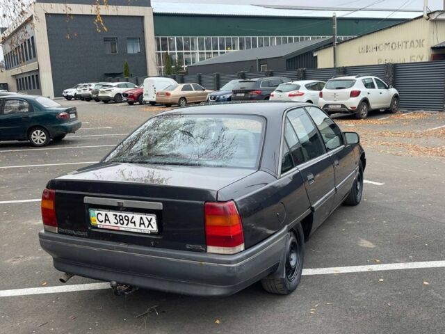 Черный Опель Омега, объемом двигателя 2 л и пробегом 185 тыс. км за 1050 $, фото 2 на Automoto.ua