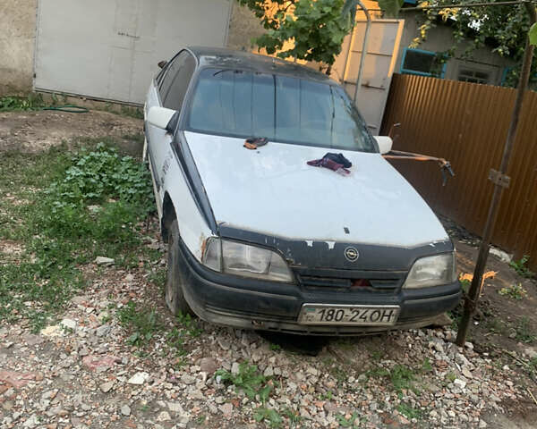 Черный Опель Омега, объемом двигателя 2.3 л и пробегом 555 тыс. км за 1700 $, фото 5 на Automoto.ua