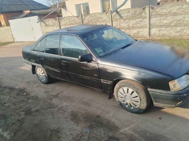 Чорний Опель Омега, об'ємом двигуна 2 л та пробігом 353 тис. км за 700 $, фото 2 на Automoto.ua