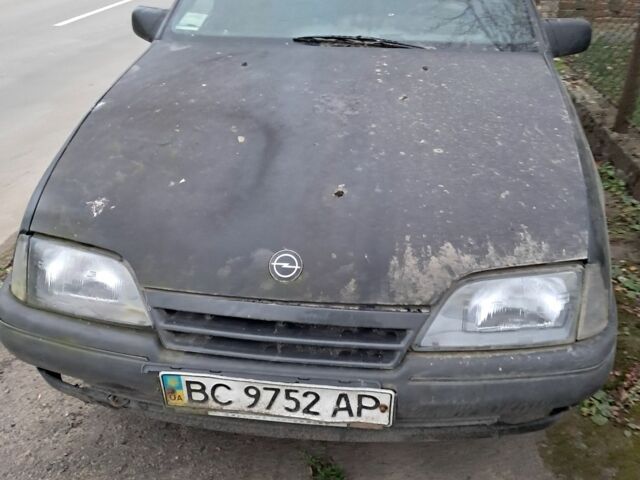 Черный Опель Омега, объемом двигателя 2 л и пробегом 400 тыс. км за 350 $, фото 1 на Automoto.ua