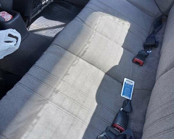 Черный Опель Омега, объемом двигателя 1.8 л и пробегом 275 тыс. км за 1500 $, фото 7 на Automoto.ua