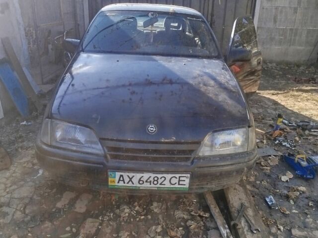 Опель Омега 1990 в Чугуеве на Automoto.ua Черный Опель Омега, объемом двигателя 2 л и пробегом 350 тыс. км за 650 $, фото 4 на Automoto.ua