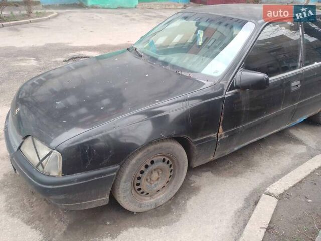 Черный Опель Омега, объемом двигателя 2 л и пробегом 555 тыс. км за 500 $, фото 1 на Automoto.ua