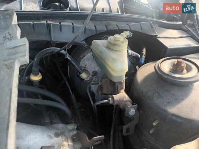 Черный Опель Омега, объемом двигателя 2.6 л и пробегом 250 тыс. км за 471 $, фото 13 на Automoto.ua