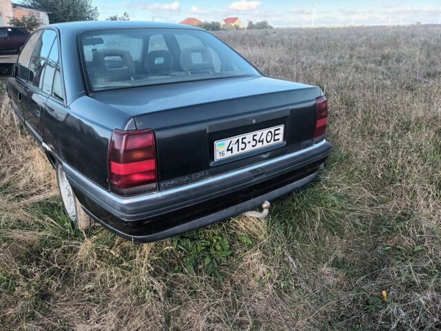 Опель Омега 1991 у Южне (Південне) на Automoto.ua Чорний Опель Омега, об'ємом двигуна 2.6 л та пробігом 400 тис. км за 600 $, фото 4 на Automoto.ua