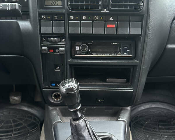 Чорний Опель Омега, об'ємом двигуна 2.6 л та пробігом 199 тис. км за 1400 $, фото 7 на Automoto.ua