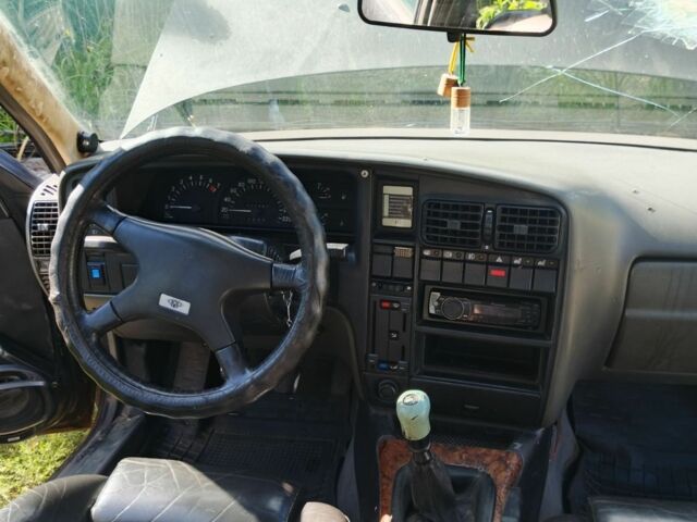 Черный Опель Омега, объемом двигателя 2 л и пробегом 1000 тыс. км за 1001 $, фото 4 на Automoto.ua