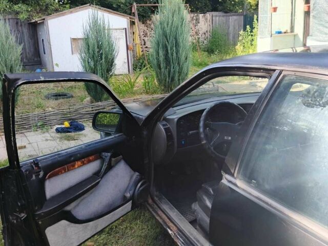 Черный Опель Омега, объемом двигателя 2 л и пробегом 1000 тыс. км за 1001 $, фото 9 на Automoto.ua