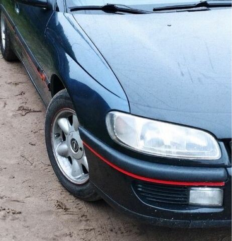 Черный Опель Омега, объемом двигателя 2.5 л и пробегом 247 тыс. км за 2300 $, фото 4 на Automoto.ua