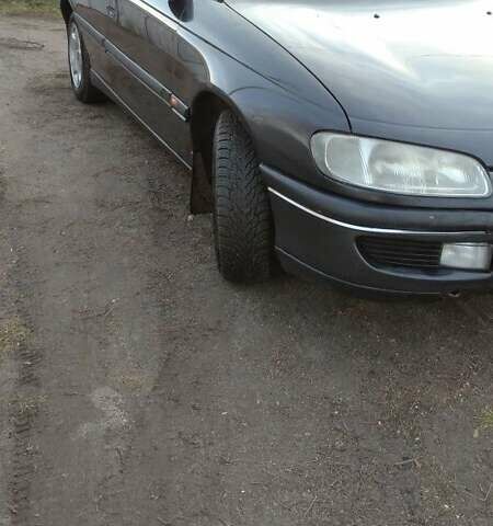 Черный Опель Омега, объемом двигателя 2.5 л и пробегом 300 тыс. км за 2900 $, фото 7 на Automoto.ua