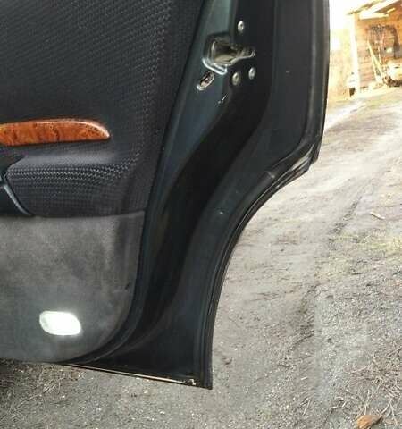 Черный Опель Омега, объемом двигателя 2.5 л и пробегом 300 тыс. км за 2900 $, фото 10 на Automoto.ua