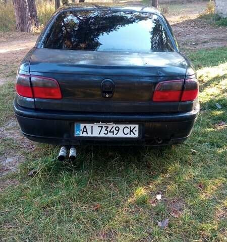 Черный Опель Омега, объемом двигателя 2.5 л и пробегом 308 тыс. км за 1700 $, фото 8 на Automoto.ua