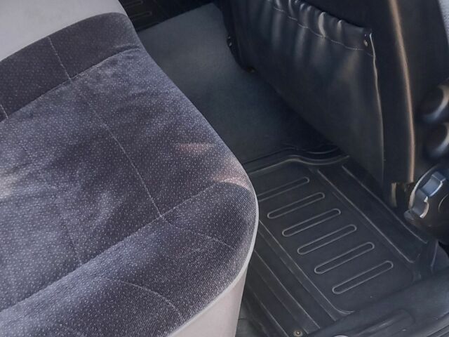 Чорний Опель Омега, об'ємом двигуна 0 л та пробігом 380 тис. км за 1900 $, фото 1 на Automoto.ua