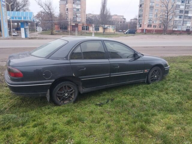 Чорний Опель Омега, об'ємом двигуна 2 л та пробігом 1 тис. км за 1187 $, фото 4 на Automoto.ua