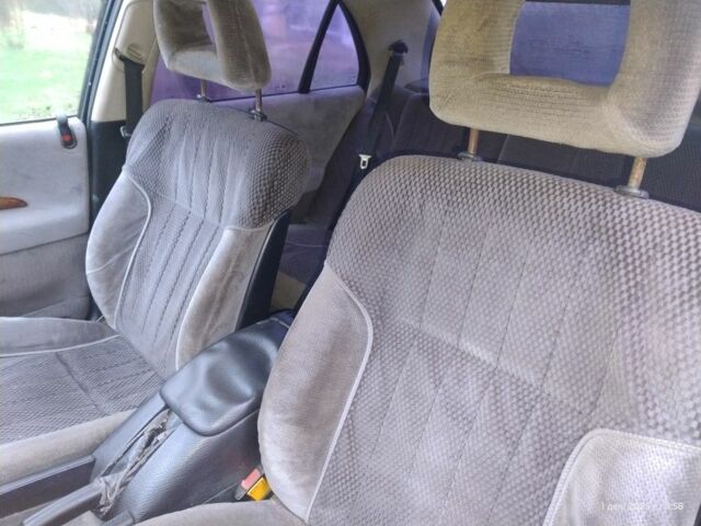 Чорний Опель Омега, об'ємом двигуна 2.5 л та пробігом 350 тис. км за 1650 $, фото 5 на Automoto.ua