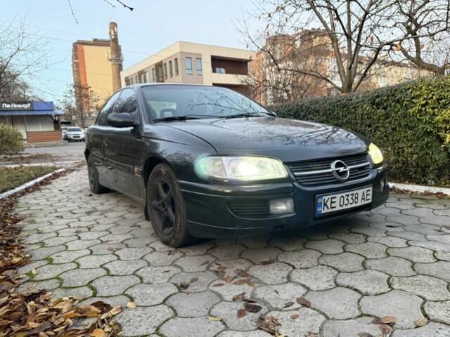 Черный Опель Омега, объемом двигателя 2.5 л и пробегом 365 тыс. км за 2200 $, фото 3 на Automoto.ua