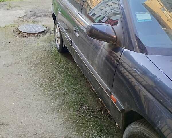 Черный Опель Омега, объемом двигателя 2.5 л и пробегом 1 тыс. км за 1600 $, фото 1 на Automoto.ua