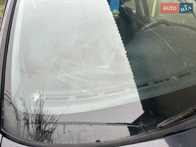 Черный Опель Омега, объемом двигателя 2.5 л и пробегом 274 тыс. км за 2000 $, фото 4 на Automoto.ua