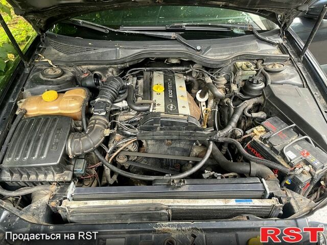 Черный Опель Омега, объемом двигателя 2 л и пробегом 0 тыс. км за 2500 $, фото 7 на Automoto.ua