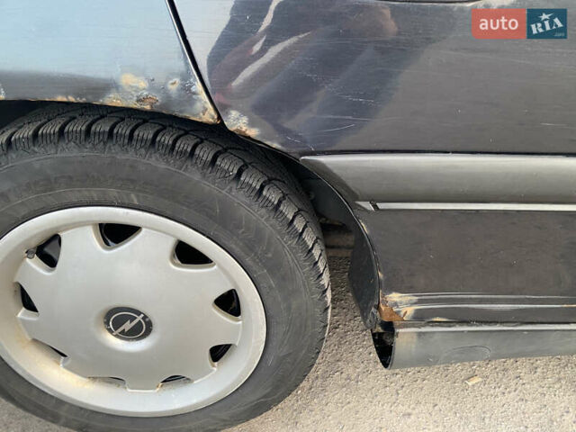 Чорний Опель Омега, об'ємом двигуна 2.5 л та пробігом 457 тис. км за 1500 $, фото 14 на Automoto.ua