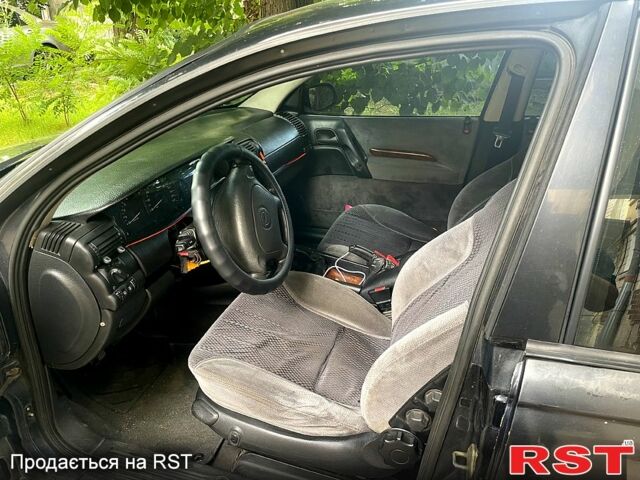 Черный Опель Омега, объемом двигателя 2 л и пробегом 0 тыс. км за 2500 $, фото 5 на Automoto.ua