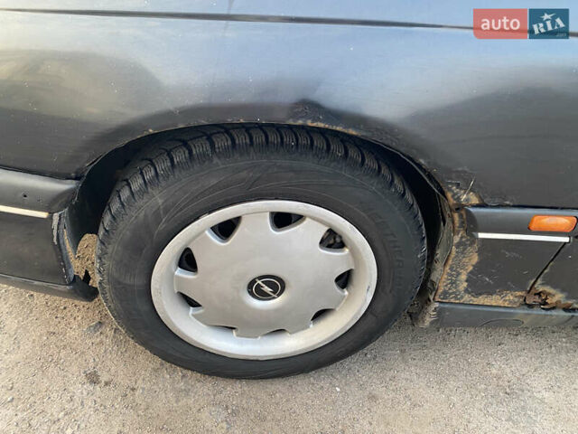 Чорний Опель Омега, об'ємом двигуна 2.5 л та пробігом 457 тис. км за 1500 $, фото 12 на Automoto.ua