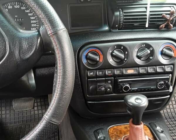 Черный Опель Омега, объемом двигателя 2.5 л и пробегом 328 тыс. км за 3000 $, фото 6 на Automoto.ua