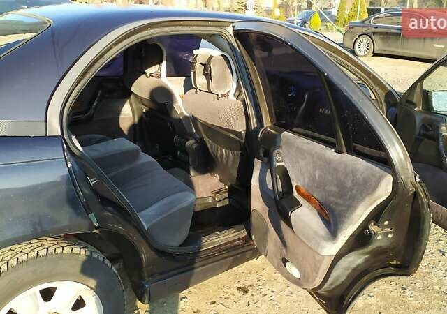 Чорний Опель Омега, об'ємом двигуна 2.5 л та пробігом 400 тис. км за 1650 $, фото 11 на Automoto.ua