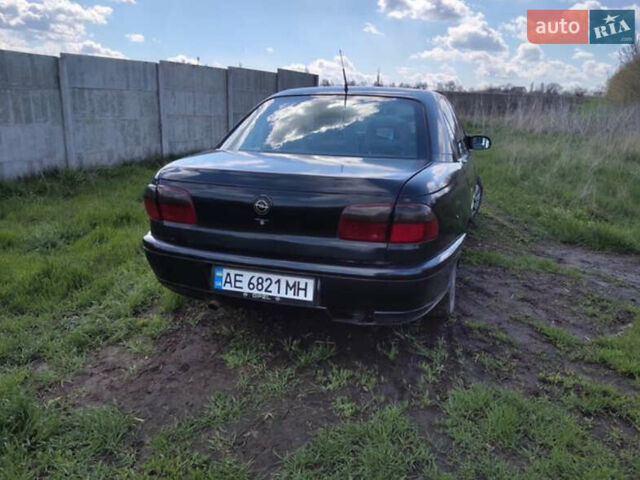 Чорний Опель Омега, об'ємом двигуна 2 л та пробігом 490 тис. км за 2500 $, фото 1 на Automoto.ua