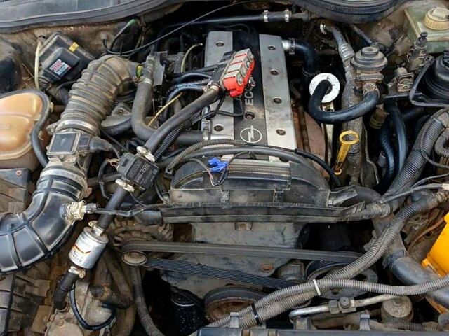 Черный Опель Омега, объемом двигателя 2 л и пробегом 1 тыс. км за 1400 $, фото 3 на Automoto.ua