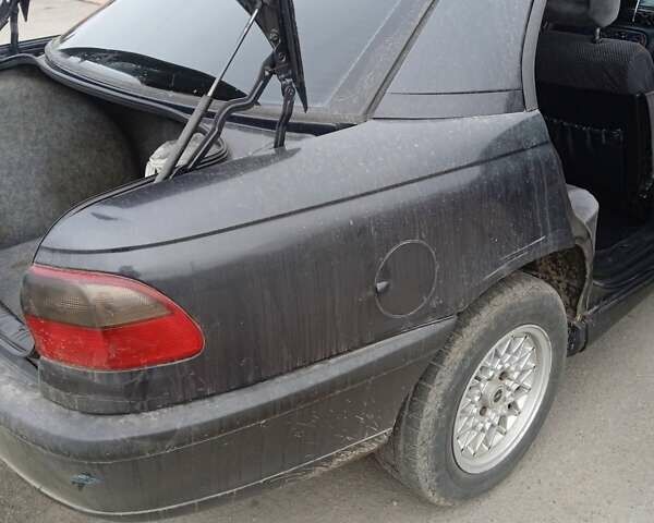 Черный Опель Омега, объемом двигателя 2.5 л и пробегом 328 тыс. км за 3000 $, фото 11 на Automoto.ua