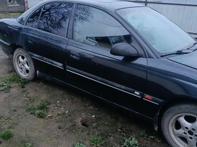 Черный Опель Омега, объемом двигателя 2 л и пробегом 3 тыс. км за 1300 $, фото 3 на Automoto.ua