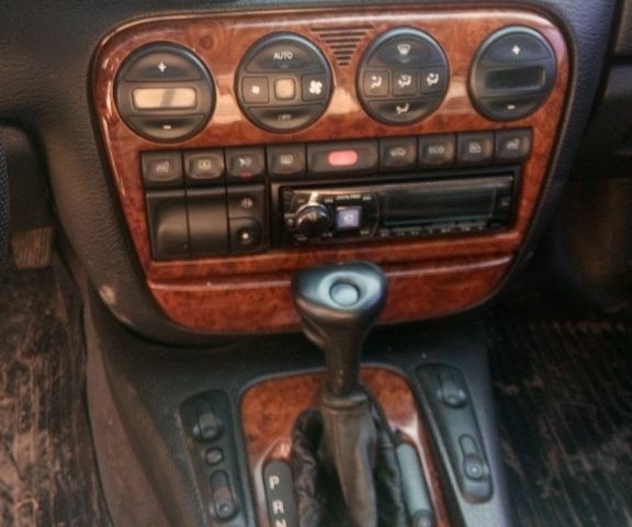 Опель Омега 1996 у Чернівцях на Automoto.ua Чорний Опель Омега, об'ємом двигуна 3 л та пробігом 287 тис. км за 1500 $, фото 2 на Automoto.ua
