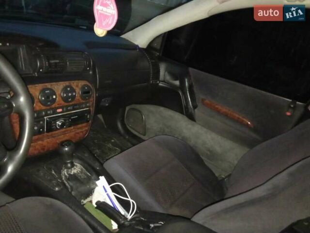 Черный Опель Омега, объемом двигателя 2.5 л и пробегом 500 тыс. км за 2100 $, фото 17 на Automoto.ua