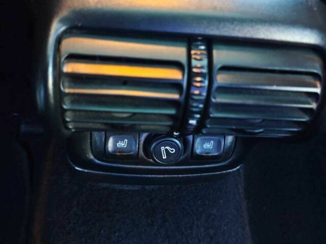 Черный Опель Омега, объемом двигателя 2 л и пробегом 335 тыс. км за 2400 $, фото 17 на Automoto.ua