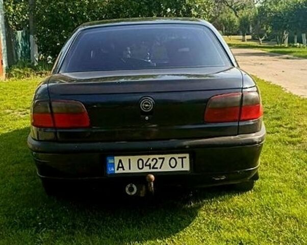 Черный Опель Омега, объемом двигателя 2 л и пробегом 350 тыс. км за 2500 $, фото 6 на Automoto.ua