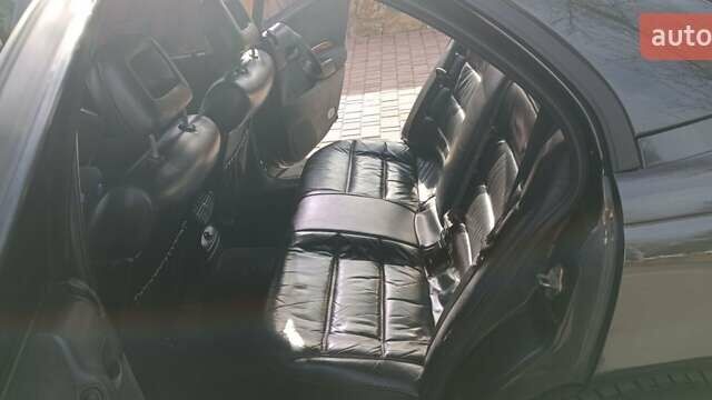 Черный Опель Омега, объемом двигателя 2 л и пробегом 281 тыс. км за 2700 $, фото 9 на Automoto.ua