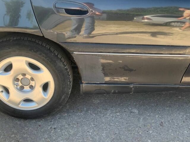 Черный Опель Омега, объемом двигателя 2 л и пробегом 287 тыс. км за 1750 $, фото 3 на Automoto.ua