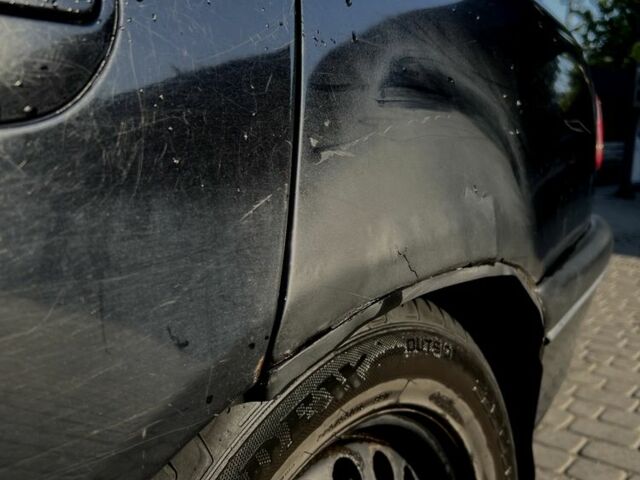 Черный Опель Омега, объемом двигателя 2 л и пробегом 516 тыс. км за 2000 $, фото 11 на Automoto.ua