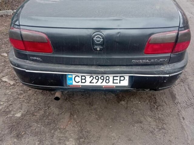Черный Опель Омега, объемом двигателя 2 л и пробегом 250 тыс. км за 1450 $, фото 2 на Automoto.ua